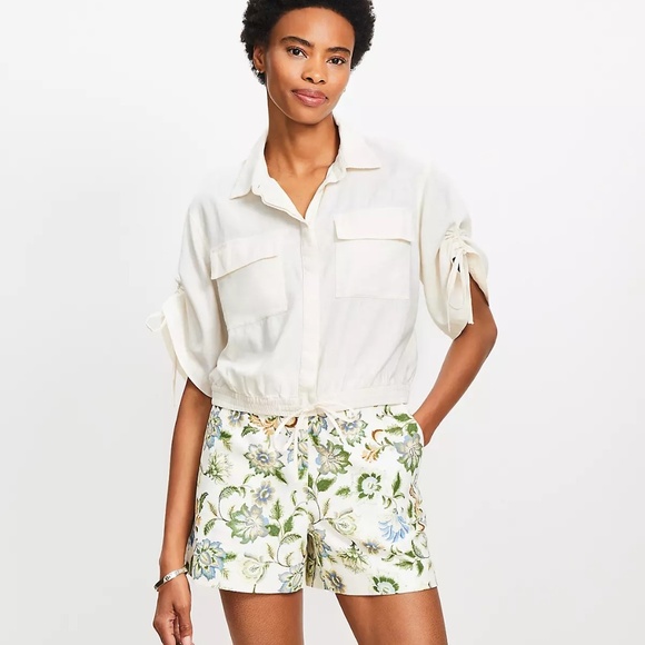 LOFT Tops - LOFT Cream Collared Shirt